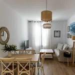 Bodega Centro Olehousing * コニル・デ・ラ・フロンテラ